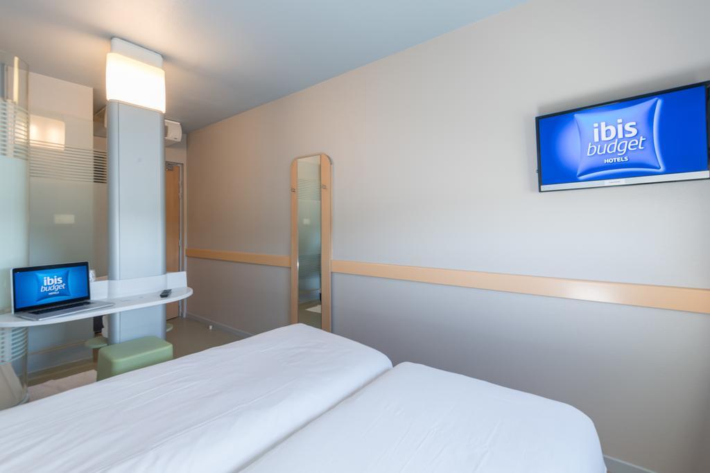 Hotel Ibis Budget Amberieu En Bugey/chateau Gaillard A42 Château-Gaillard
